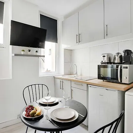 Апартаменты Amazing In The Heart Of The Marais *