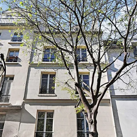 アパート Amazing In The Heart Of The Marais パリ